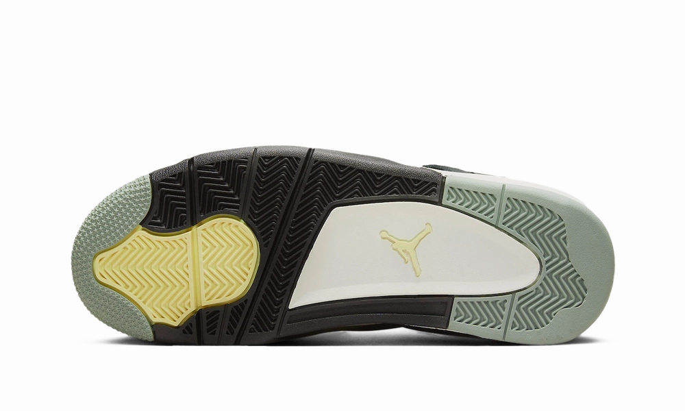 Walk Utility Air Jordan 4 Retro SE Craft Medium Olive