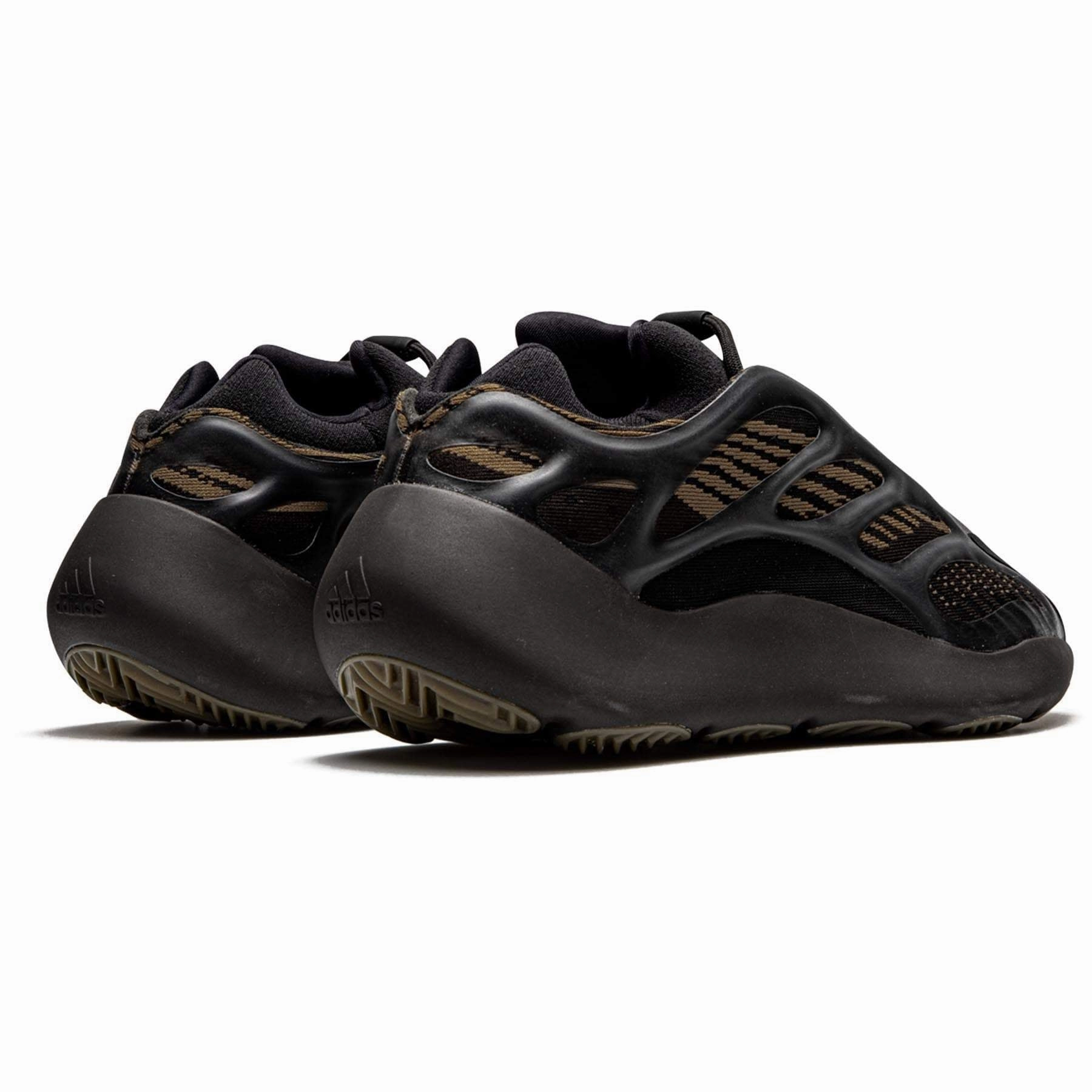 River Path Modern Touch Adidas Yeezy 700 V3 'Clay Brown'