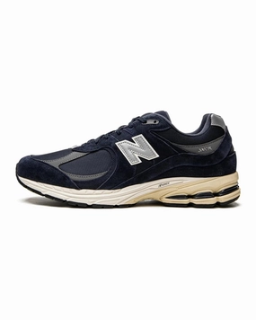 Multi-sport Simple Aesthetic New Balance 2002R Navy Eclipse