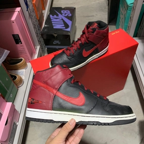 Impact-absorbing Urban Style DS 2006' Nike Dunk High CHRISTOPHER CLUB BLACK FIVES