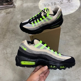 2020' DS Nike Air Max 95 x DENHAM Stride Boost Glam shock absorption