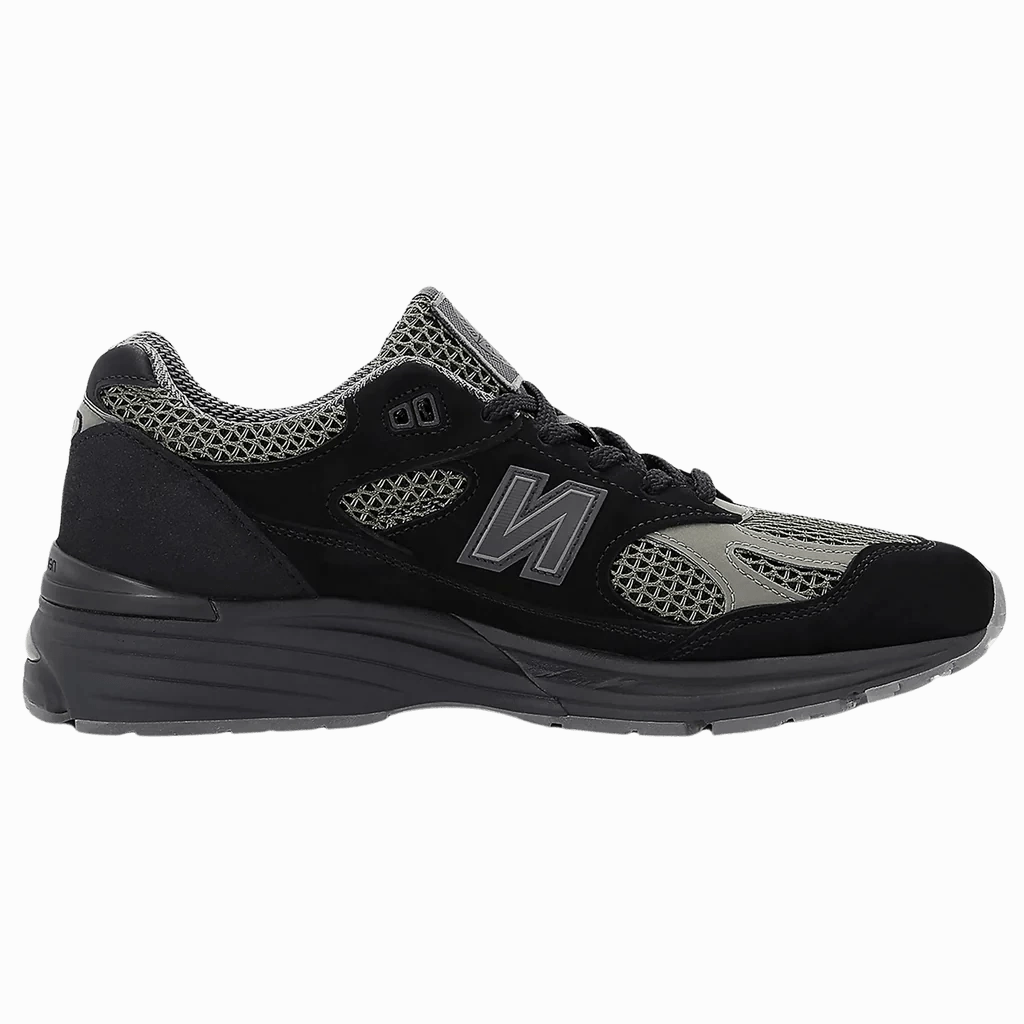 Bold Finish New Balance 991v2 Made in England x Stone Island 'Black'