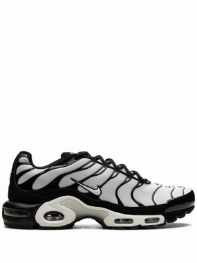 Nike Air Max Plus "Oreo" Training Gear