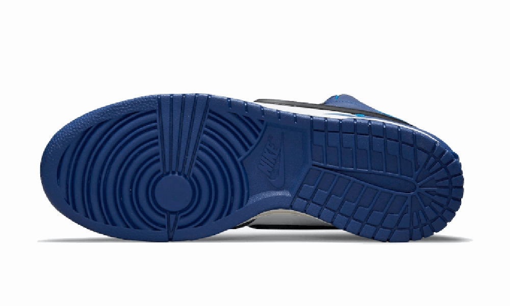 Nike Dunk High Ambush Deep Royal Blue running in track and field meets shoes energy - returning - midsole - feature shoes