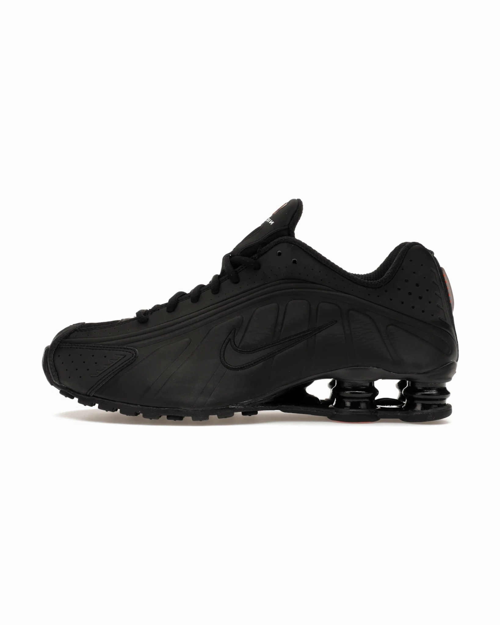 Nike Shox R4 Black amateur runners field hockey shoes