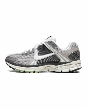 recycled - material running gear Nike Zoom Vomero 5 Cobblestone Flat Pewter