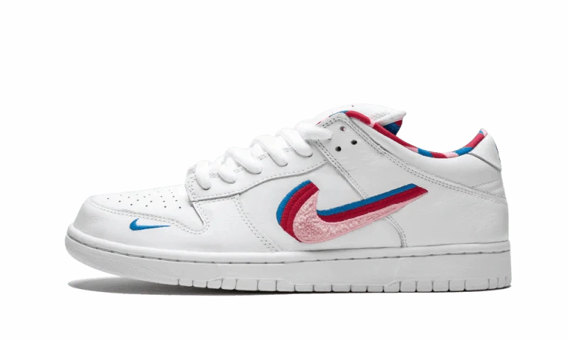 Weekend Trail Smooth Performance Nike SB Dunk Low Parra (2019)