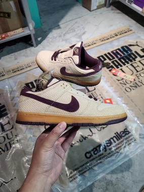 Water Resistant DS 2004' Nike Dunk Low Pro SB RED HEMP