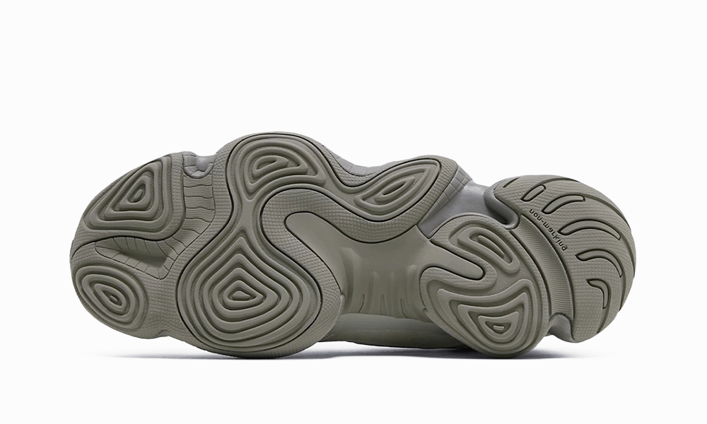 Minimal Comfort Modern Twist Adidas Yeezy 500 Ash Grey
