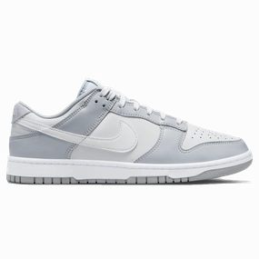 Nike Dunk Low 'Two Tone' Popular Choice