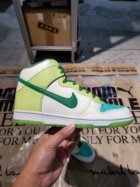 soft feel DS 2007' Nike Dunk High Premium GLOW IN DARK