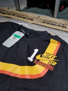 Easy Go Travel Day DS RARE OG 2005' Nike SB RAYGUN TEE