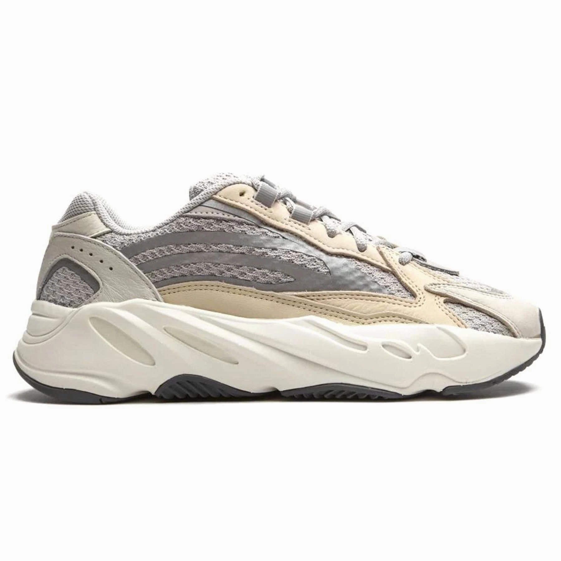 Yeezy Boost 700 Cream White??Summer Pick