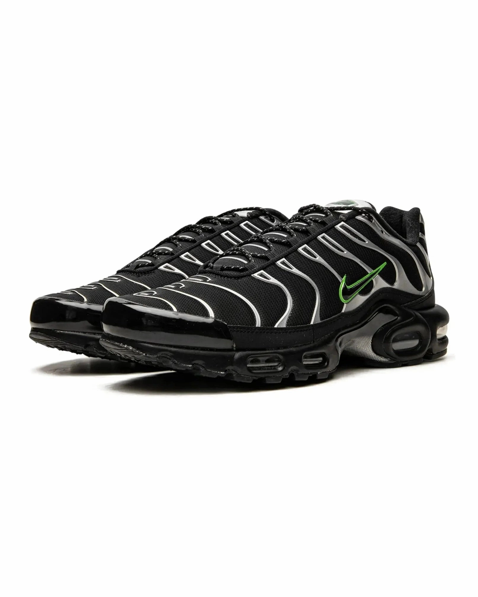 arctic - themed running option Nike TN Black Silver Green Strike
