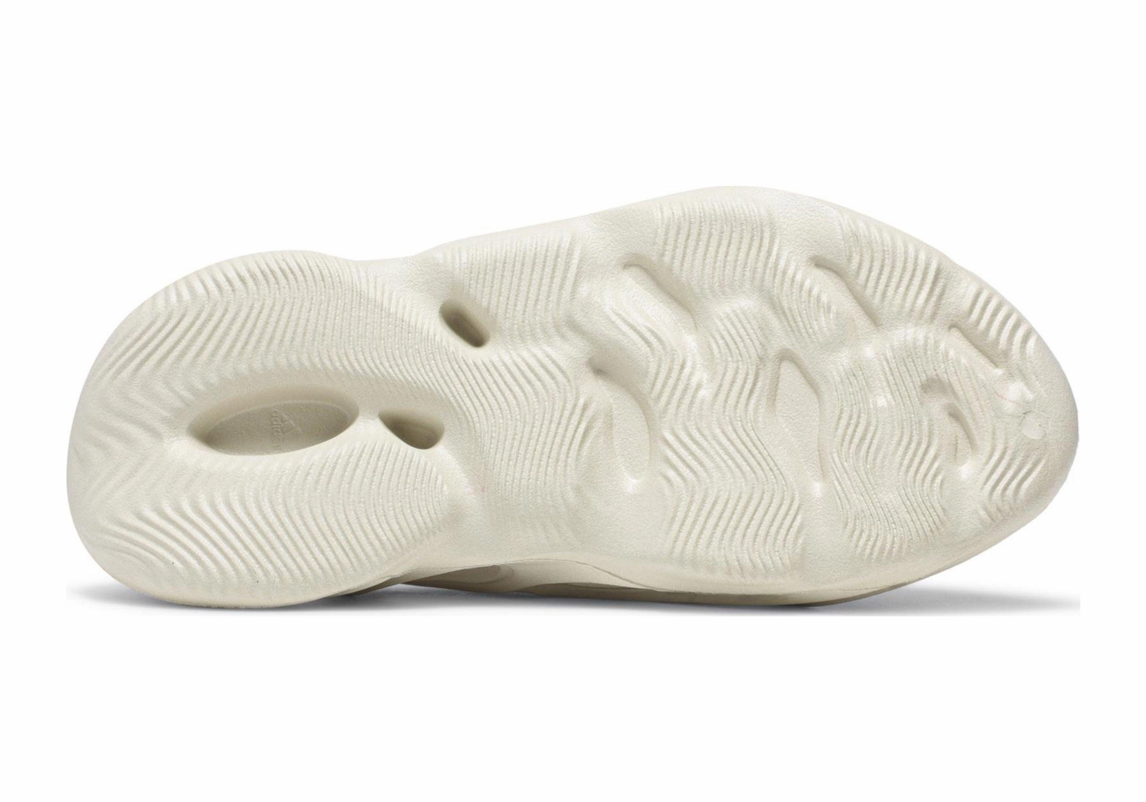 Yeezy Foam Runner 'Ararat' Planet Run