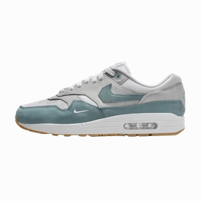 Unique Design Modern Design Nike Air Max 1 .SWOOSH Low Poly Adventure