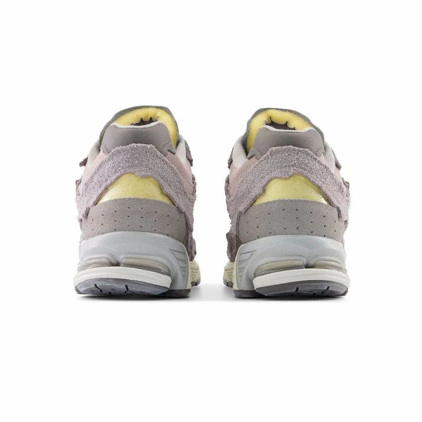 Smooth Control Fitted Design New Balance 2002R 'Protection Pack - Lunar New Year'