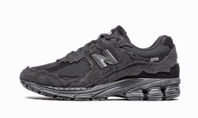 road runners' shoes long - distance - specific shoes New Balance 2002R Protection Pack Phantom