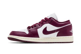 running in open - air stadiums shoes bright - colors - visibility shoes Wmns Air Jordan 1 Low 'Bordeaux