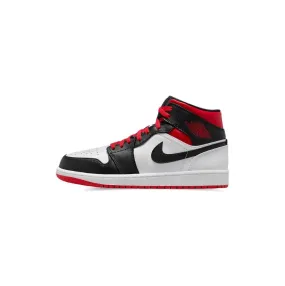 running with a zipper closure Air Jordan 1 Mid 'Gym Red Black Toe'