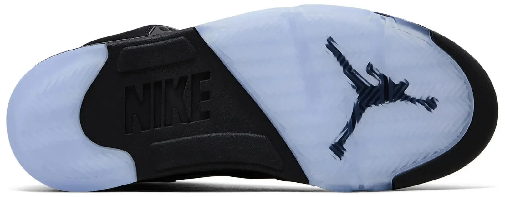 worry - free grass - surface running shoes Air Jordan 5 Retro OG Black Metallic Reimagined