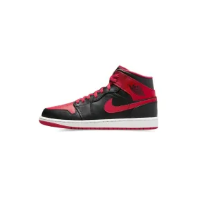 Air Jordan 1 Mid 'Alternate Bred' Park running
