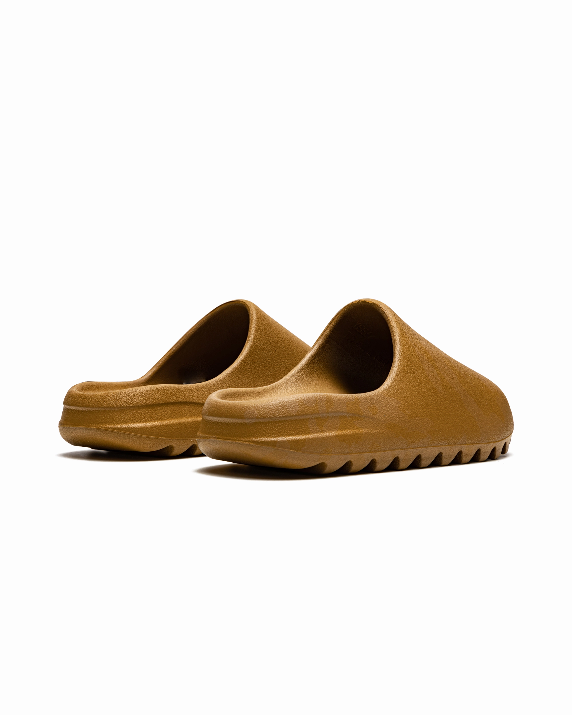 Outdoor Vibe Marathon running adidas Yeezy Slide Ochre
