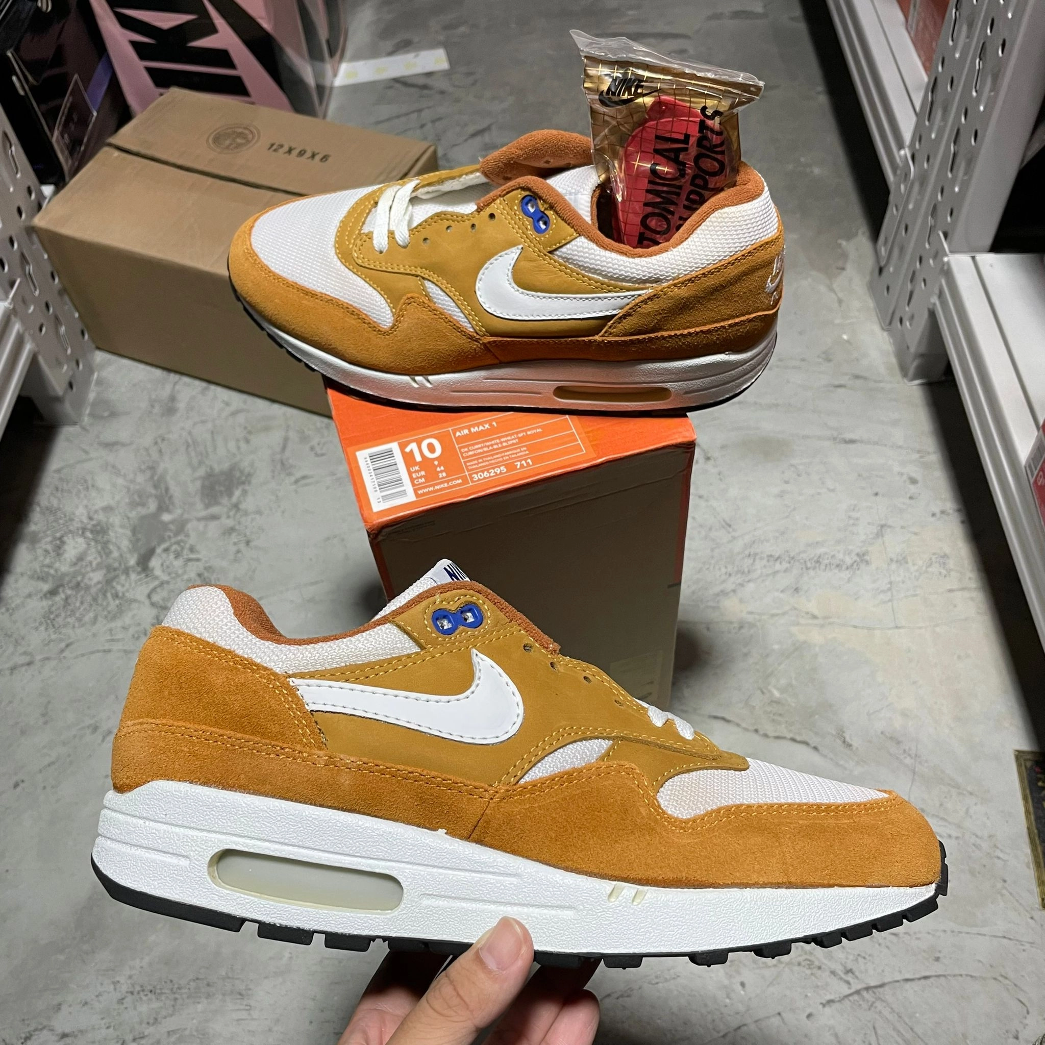 DS 2003' Original Nike Air Max 1 CURRY Bold Detail