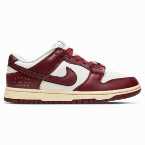 Buckle Closure age - appropriate shoes Nike Dunk Low SE Wmns 'Sisterhood - Team Red'