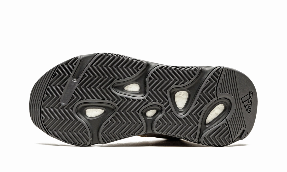 Adidas Yeezy Boost 700 MNVN Honey Flux Marathon Day boho vibe