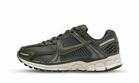 Every Fit Nike Zoom Vomero 5 Sequoia (women's)