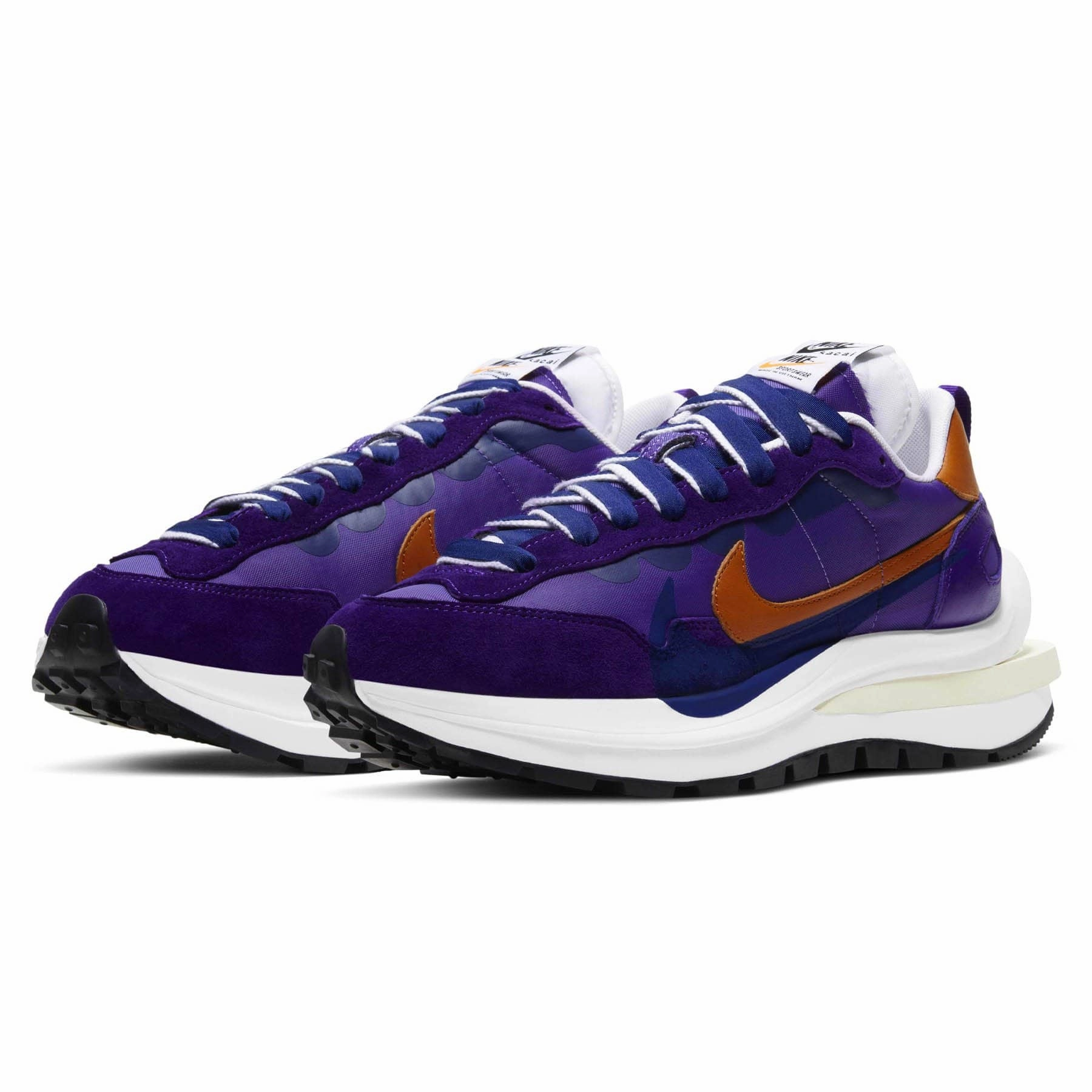 road - running Nike Vaporwaffle Sacai Dark Iris