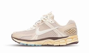 Sneaker Fit Nike Zoom Vomero 5 Oatmeal (W)