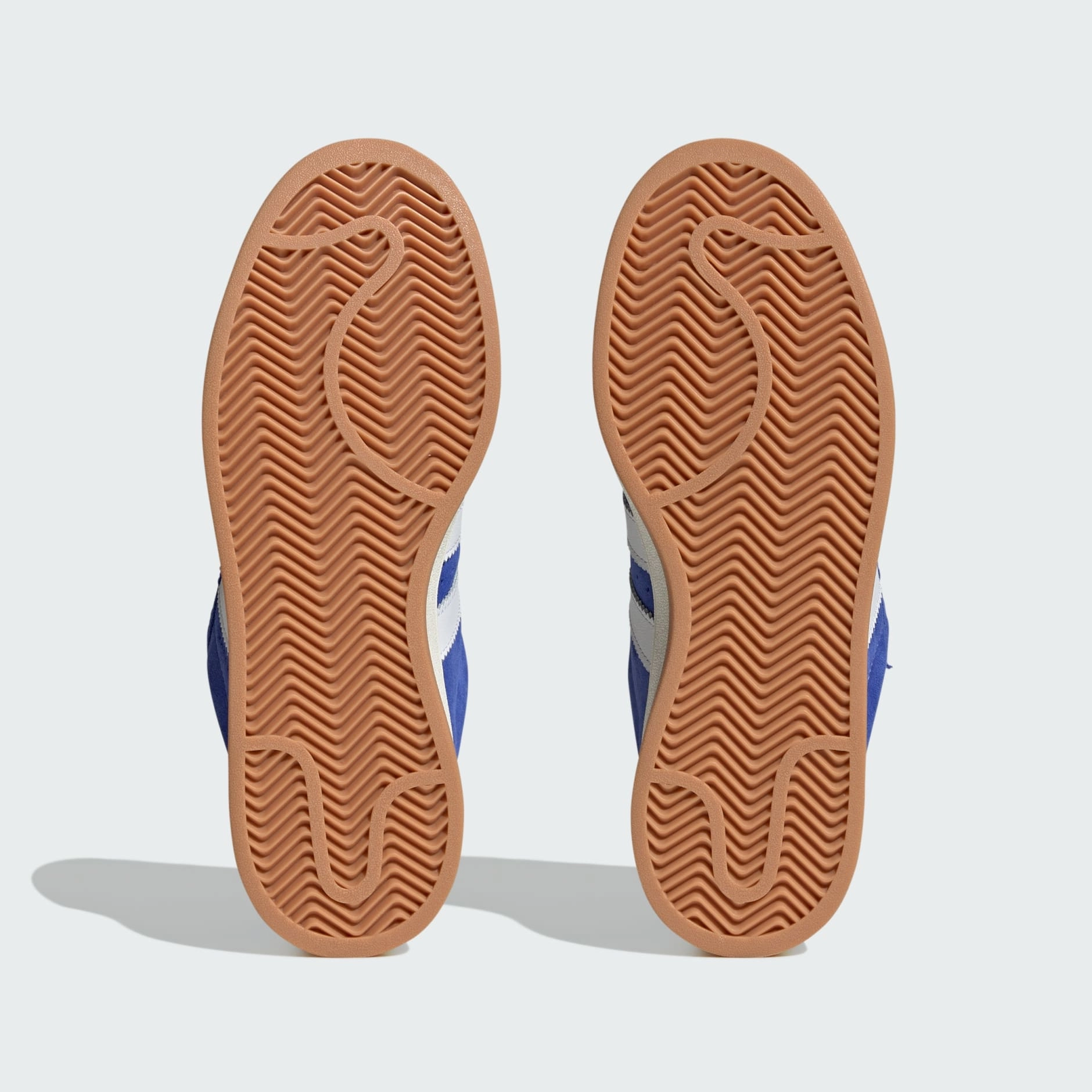 A Y2K-INSPIRED TAKE ON THE CLASSIC CAMPUS SNEAKERS Plain Step Street Pace