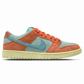 sprint training Nike Dunk Low SB 'Orange Emerald Rise'