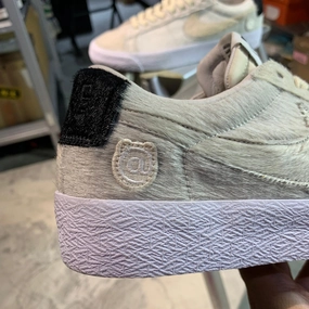 QM SAMPLE DS 2020' Nike SB Medicom Blazer Low Speed-Friendly