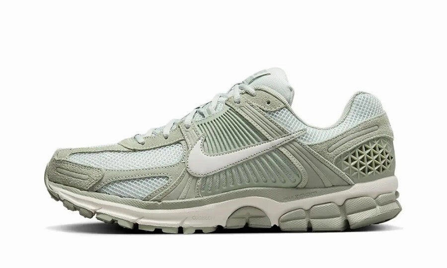 Distinctive cushioning Nike Zoom Vomero 5 'Jade Horizon'