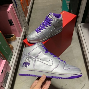 DS 2007' Nike Dunk SB High DINOSAUR Weekend Look