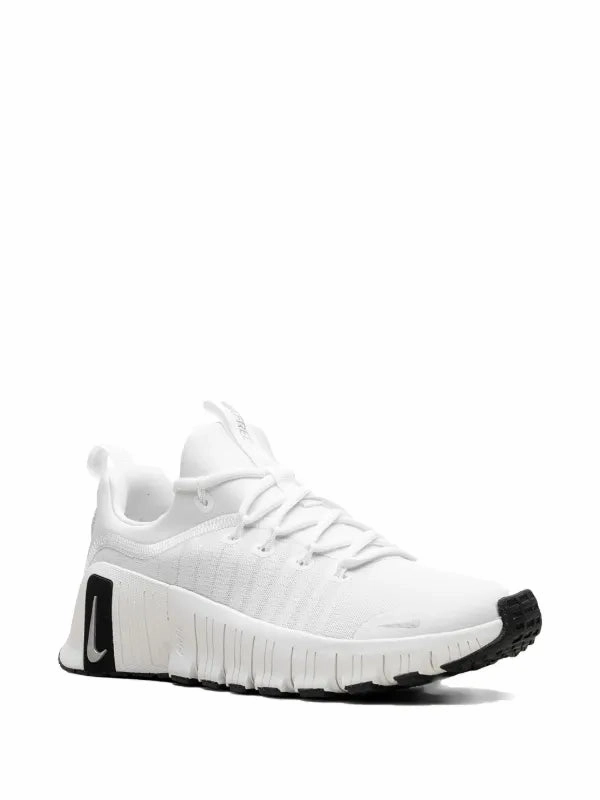 Nike Free Metcon 6 "White and Black" Elevated arch