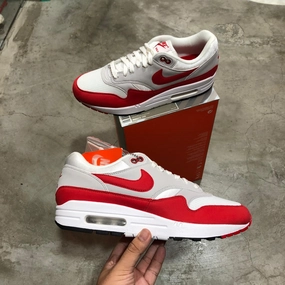 DS 2017' Nike Air Max 1 Anniversary Red Modern Ease