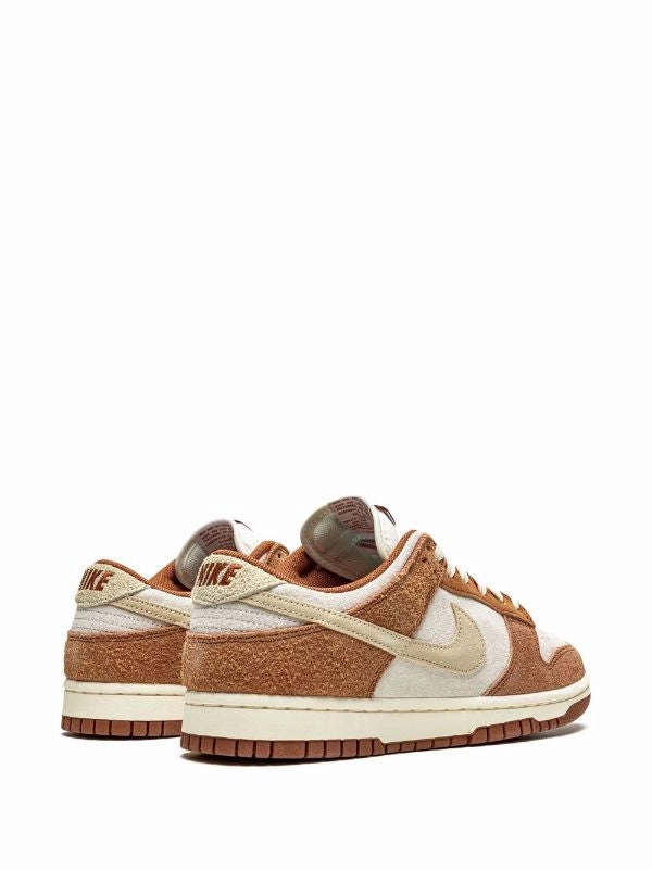 Nike Dunk Low PRM "Medium Curry" sneakers Simple Comfort