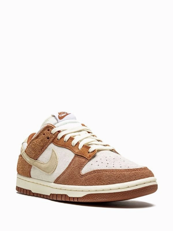 Casual Vibe Nike Dunk Low PRM "Medium Curry" sneakers