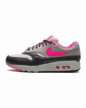 anatomical design visible lacing shoes Nike Air Max 1 SP HUF Pink Pow