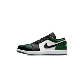 running in an overpass area shoes Air Jordan 1 Low 'Green Toe'