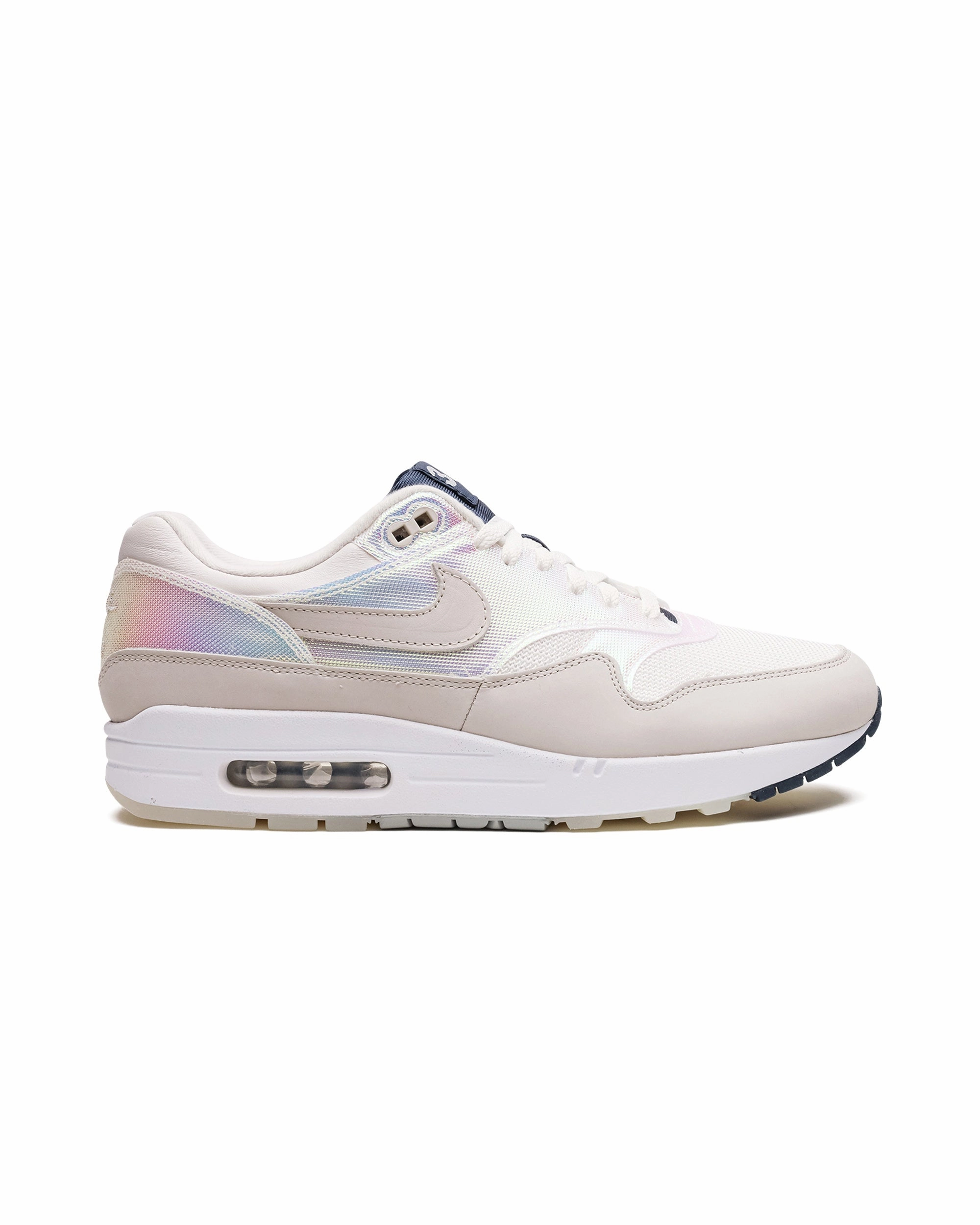 Daily Jogging blue running shoes Nike Air Max 1 AMD La Ville Lumire (Women's)