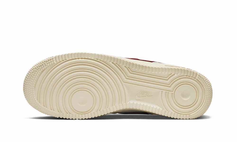 vintage - style shoes high - heeled shoes Nike Air Force 1 Low '07 SE Just Do It Photon Dust Team Red