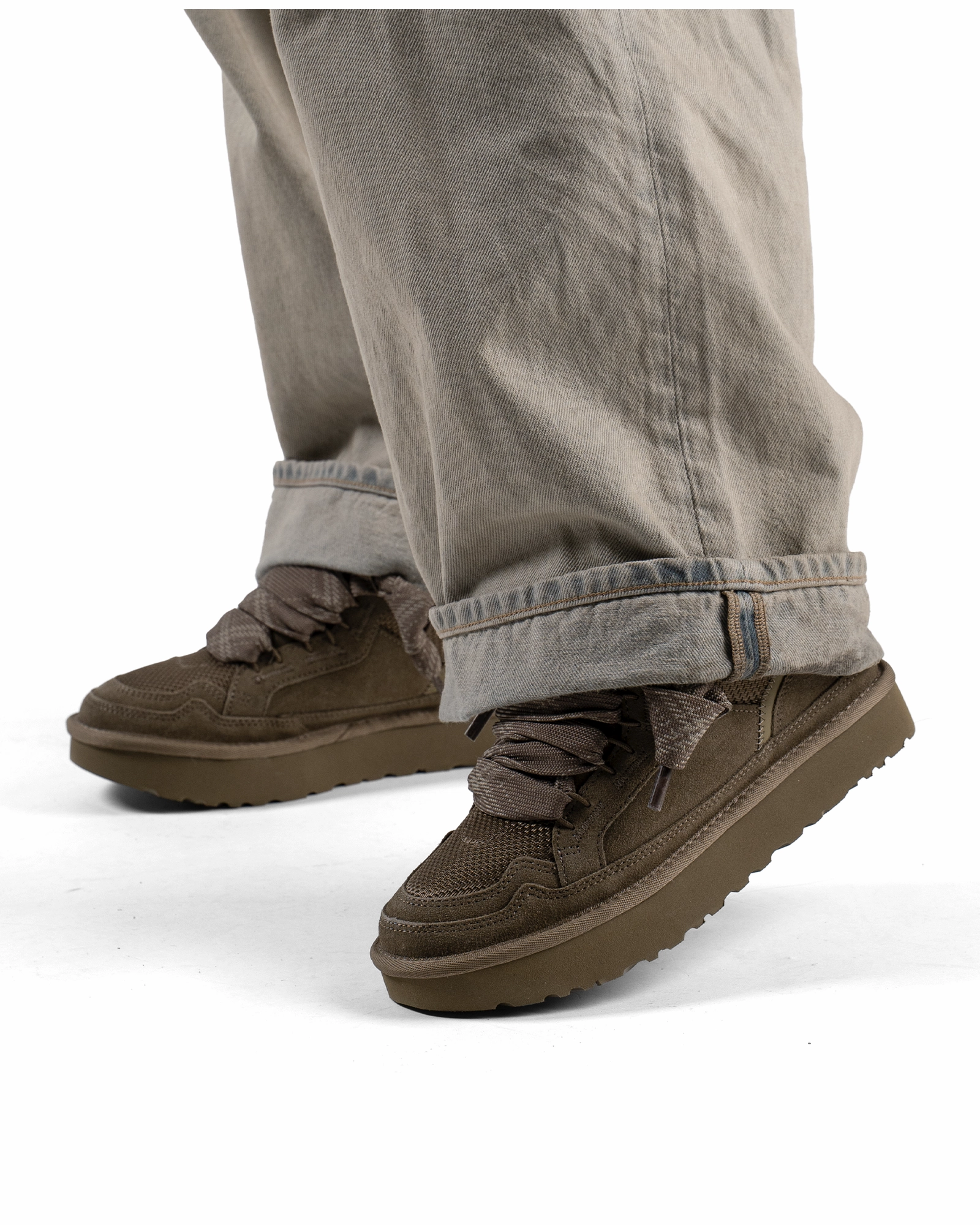 Slip Fit UGG Lowmel Hickory