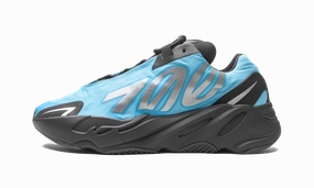 Push Step Fast Walk Adidas Yeezy Boost 700 MNVN Bright Cyan
