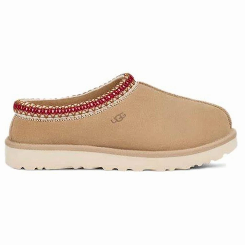 UGG Tasman Slipper Sand Dark Cherry (W) Scene Step Buckle Lock